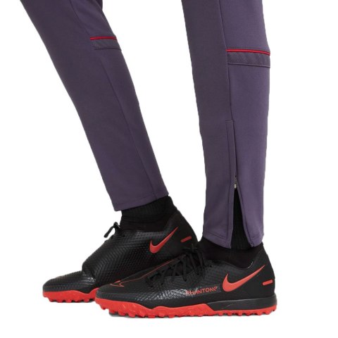 Spodnie damskie Nike Dri-FIT Academy fioletowe CV2665 573 Spodnie damskie Nike Dri-FIT Academy fioletowe CV2665 573