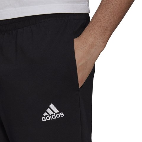 Spodnie męskie adidas Essentials Tapered Open Hem Pants czarne GK9222 Spodnie męskie adidas Essentials Tapered Open Hem Pants czarne GK9222