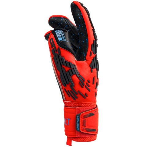 Rękawice bramkarskie Reusch Attrakt Freegel Fusion Goaliator czerwono-czarne 5370995 3333 Rękawice bramkarskie Reusch Attrakt Freegel Fusion Goaliator czerwono-czarne 5370995 3333