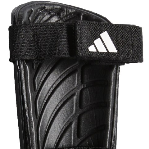 Ochraniacze piłkarskie adidas Tiro Match Club Junior czarne IP3996 Ochraniacze piłkarskie adidas Tiro Match Club Junior czarne IP3996