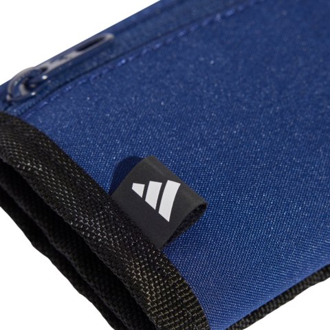 Portfel adidas Linear niebieski IN6133 Portfel adidas Linear niebieski IN6133