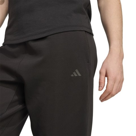 Spodnie damskie adidas Yoga Essentials czarne JY4700 Spodnie damskie adidas Yoga Essentials czarne JY4700